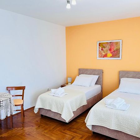 Seaview Guesthouse - Zf Hvar Хвар Екстериор снимка