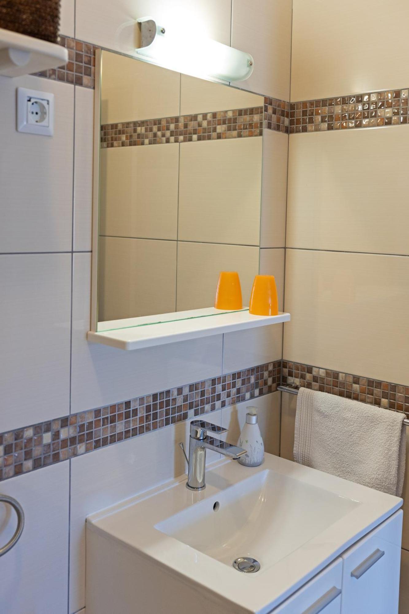 Seaview Guesthouse - Zf Hvar Хвар Екстериор снимка