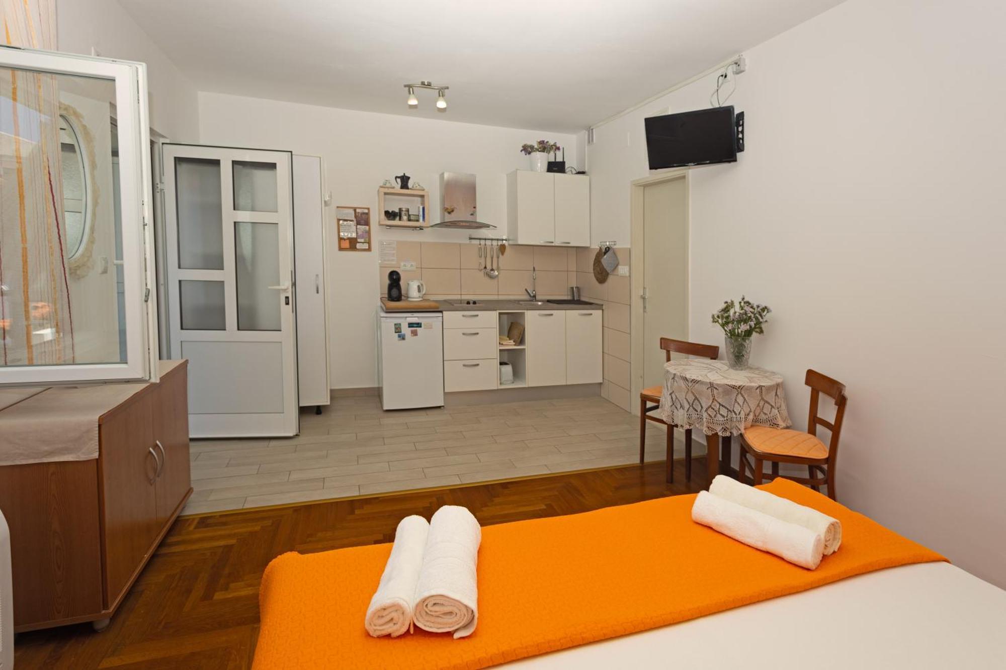 Seaview Guesthouse - Zf Hvar Хвар Екстериор снимка