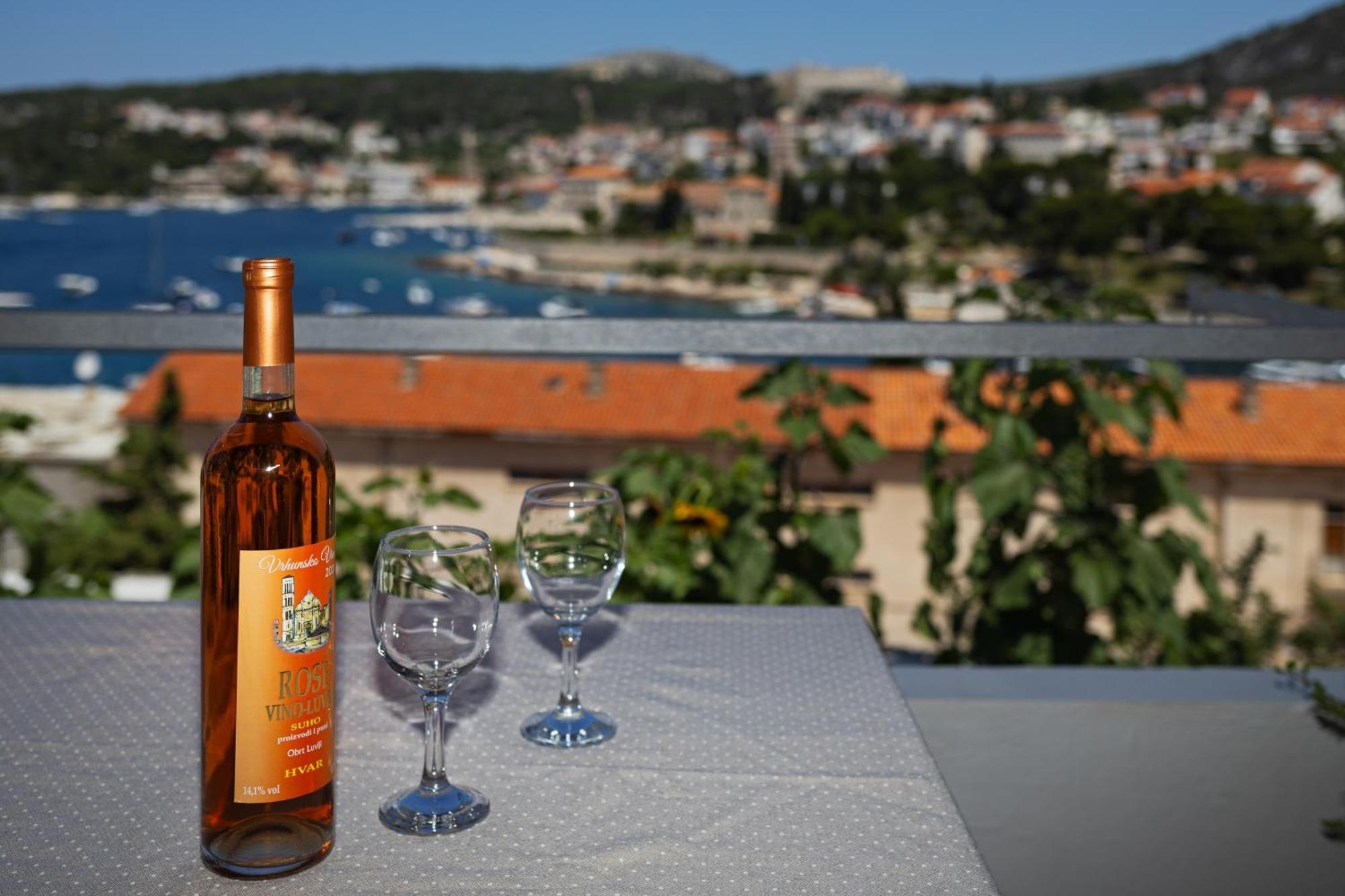 Seaview Guesthouse - Zf Hvar Хвар Екстериор снимка