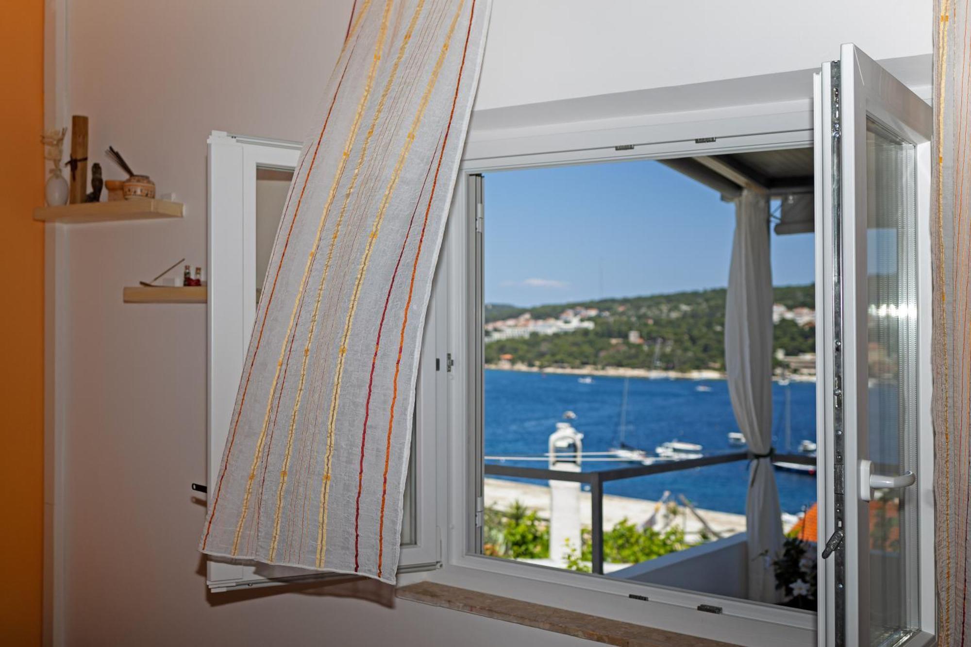 Seaview Guesthouse - Zf Hvar Хвар Екстериор снимка