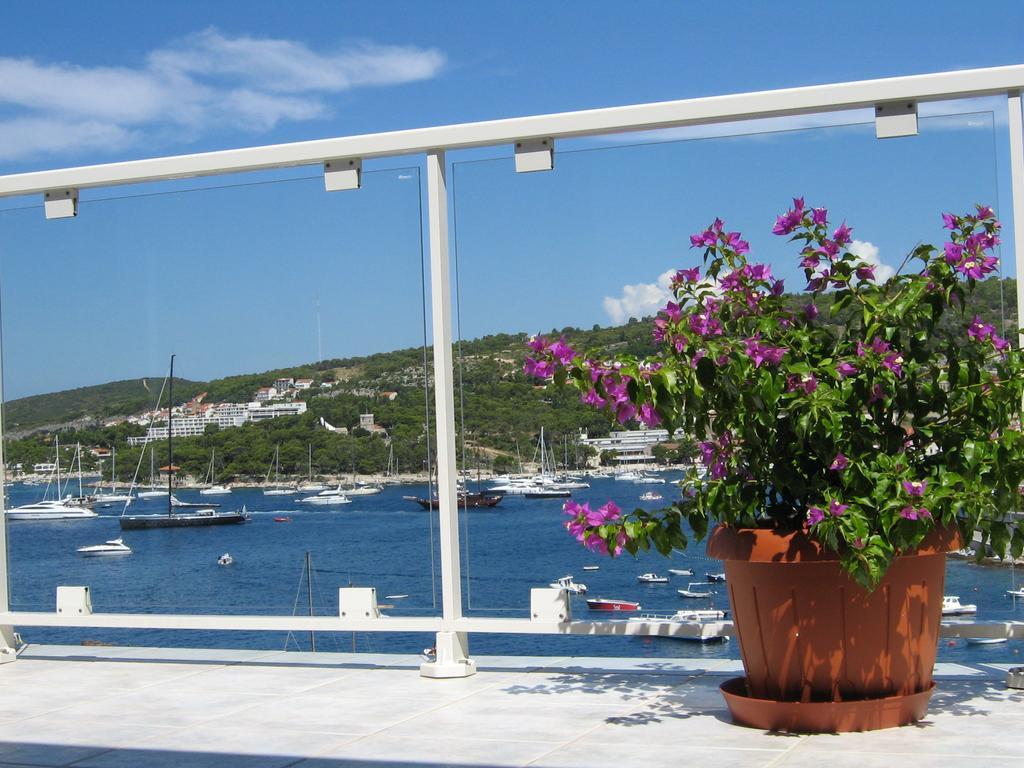 Seaview Guesthouse - Zf Hvar Хвар Екстериор снимка